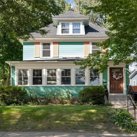 Villa Family Friendly-Near Grand Ave-Hot Tub-King Beds